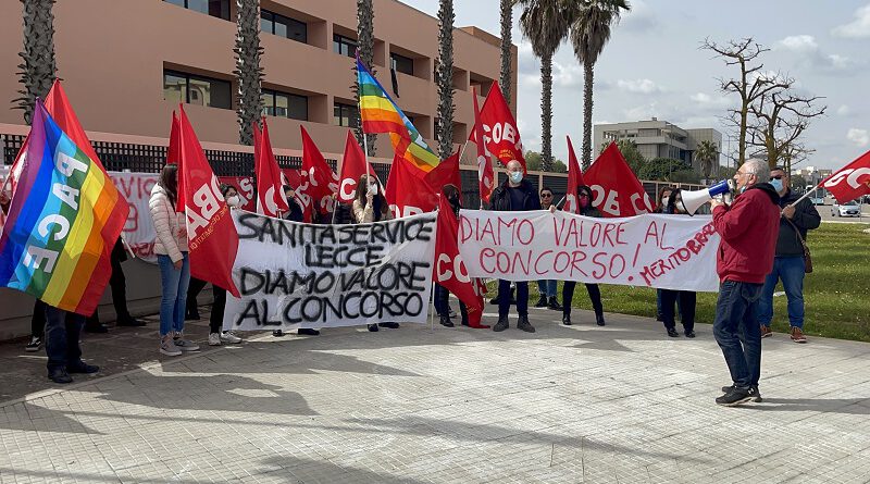 sit-in di protesta del 16 Maggio 2022 dei n.159 vincitori di Sanitàservice Lecce